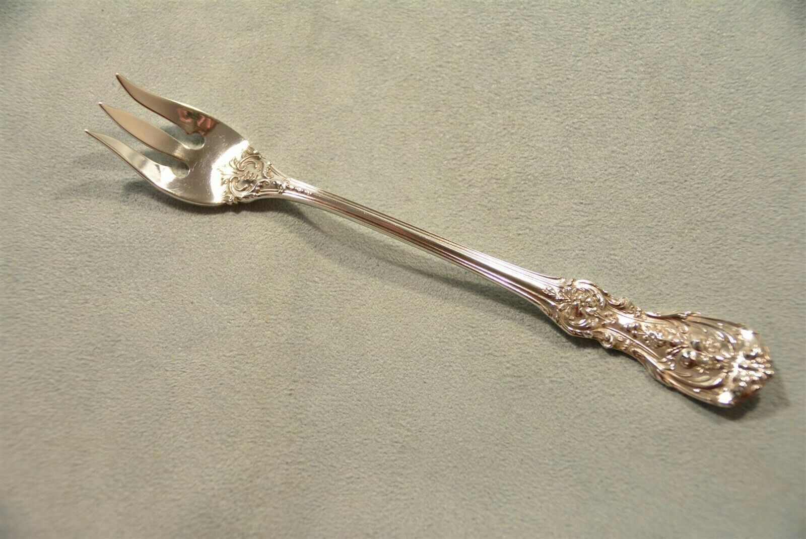 Reed & Barton Francis I Sterling 5-5/8" Seafood Cocktail Fork Old Mark No Mono